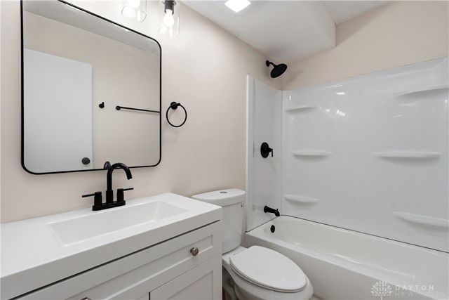 2524 Santa Rosa Drive, Kettering, OH 45440