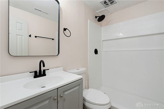 2524 Santa Rosa Drive, Kettering, OH 45440