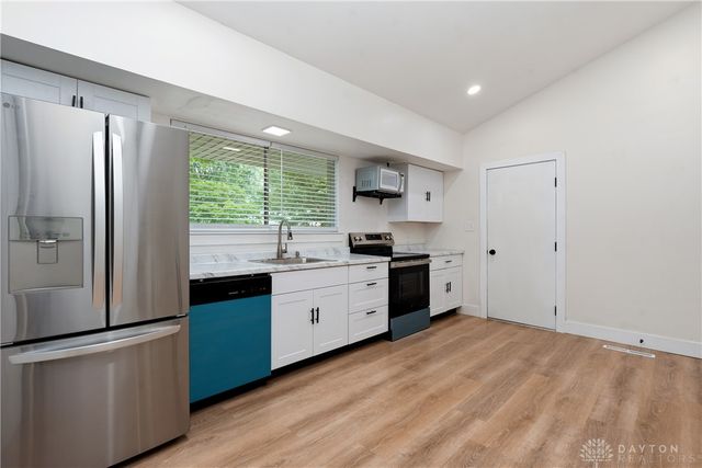 2524 Santa Rosa Drive, Kettering, OH 45440