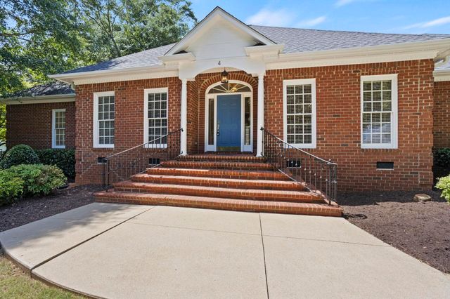 4 Torrey Pine Court, Spartanburg, SC 29306