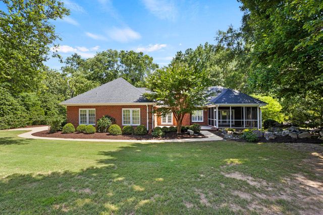 4 Torrey Pine Court, Spartanburg, SC 29306