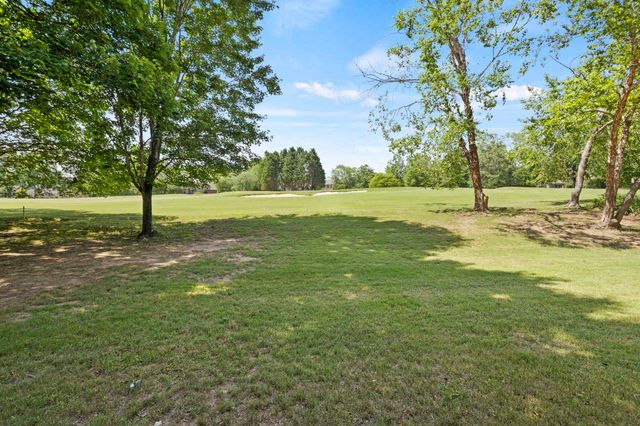 4 Torrey Pine Court, Spartanburg, SC 29306