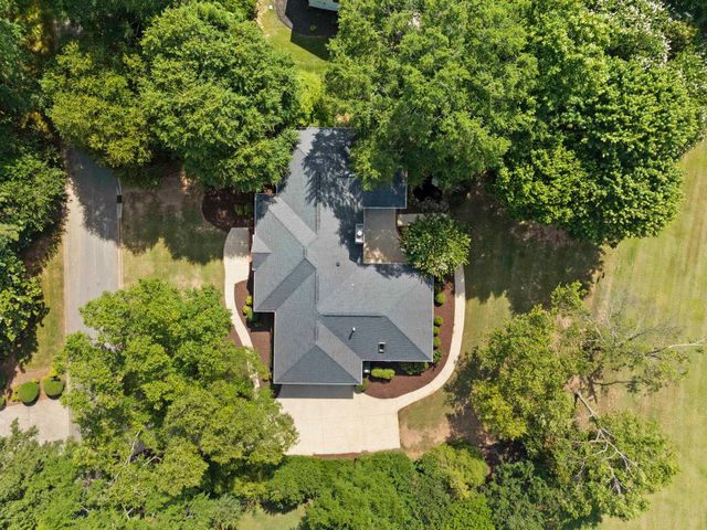 4 Torrey Pine Court, Spartanburg, SC 29306