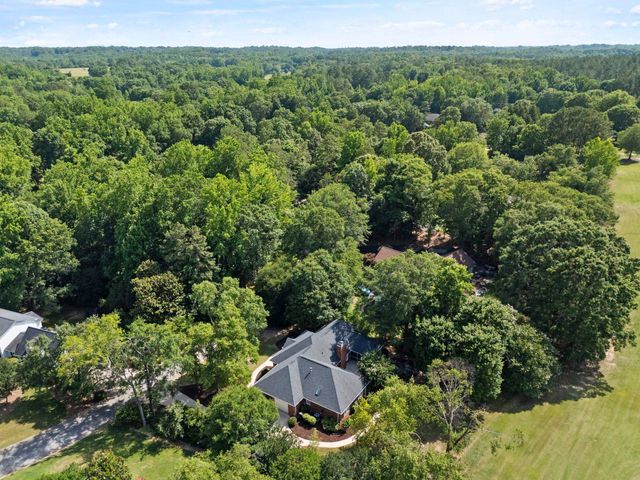 4 Torrey Pine Court, Spartanburg, SC 29306