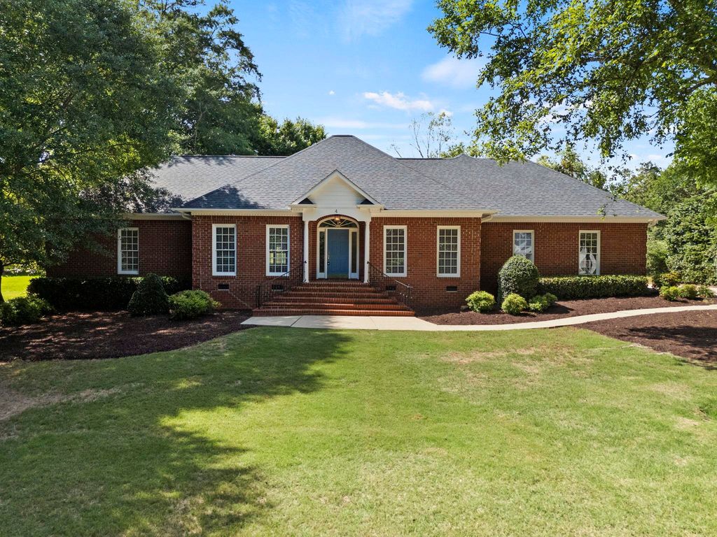 4 Torrey Pine Court, Spartanburg, SC 29306