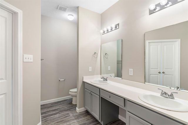 36 County Road 5102c, Cleveland, TX 77327