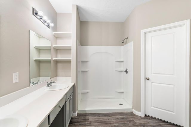 36 County Road 5102c, Cleveland, TX 77327