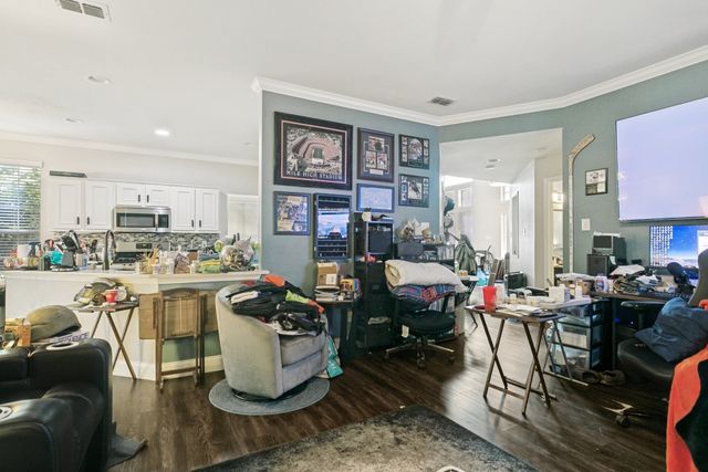 6713 Ashglen Place, Plano, TX 75023