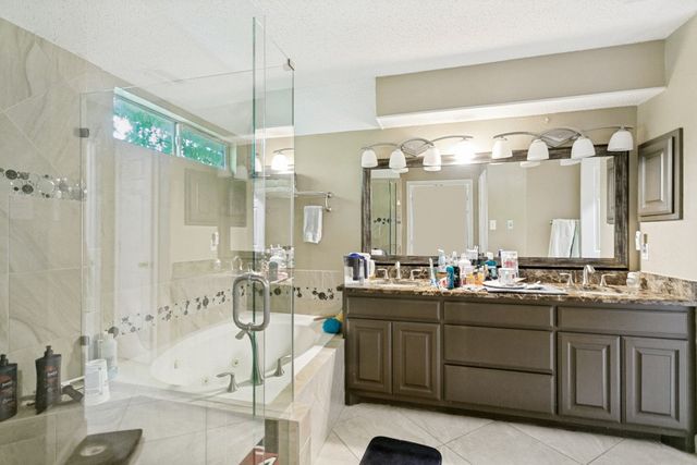 6713 Ashglen Place, Plano, TX 75023