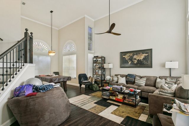6713 Ashglen Place, Plano, TX 75023