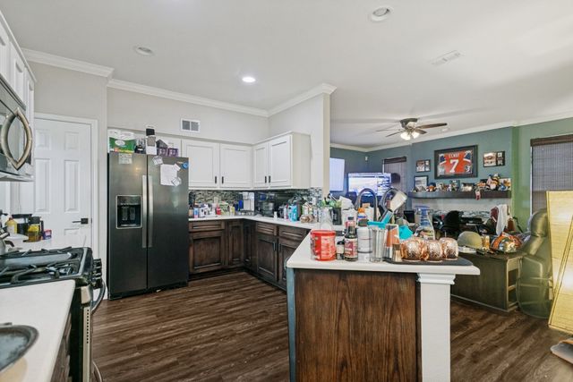 6713 Ashglen Place, Plano, TX 75023