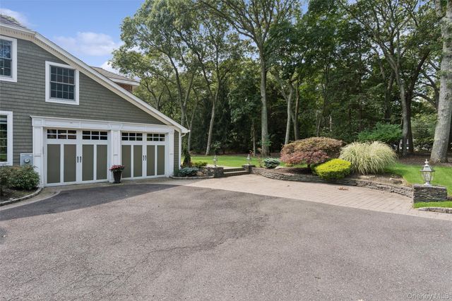 38 Riverview Terrace, Smithtown, NY 11787
