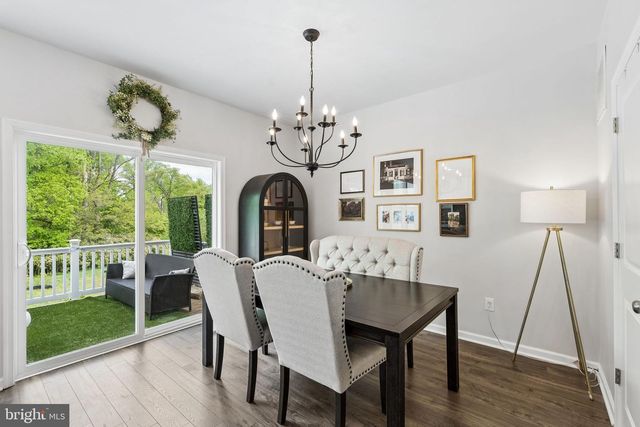 38 SISTERS FARMSTEAD DR, Mount Laurel, NJ 08054