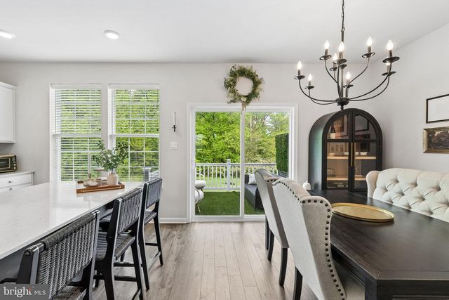 38 SISTERS FARMSTEAD DR, Mount Laurel, NJ 08054