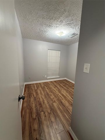 5519 Mendota Lane, Houston, TX 77032