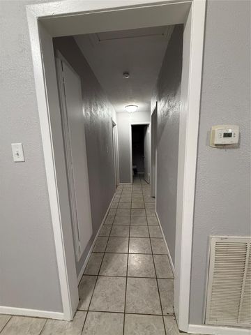 5519 Mendota Lane, Houston, TX 77032