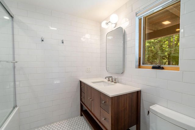 24718 Fern Valley Road, Idyllwild, CA 92549