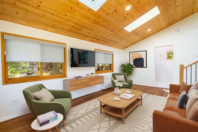 24718 Fern Valley Road, Idyllwild, CA 92549