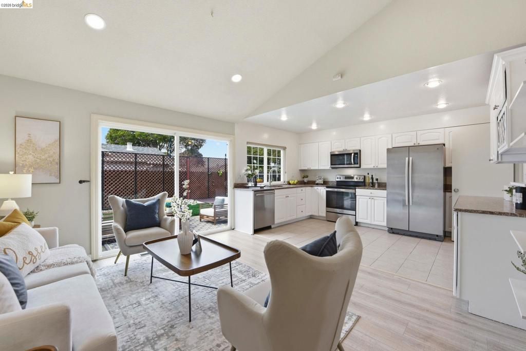 Image 18 of property listing at 4701 4701 Michelle Way, Union City, CA 94587