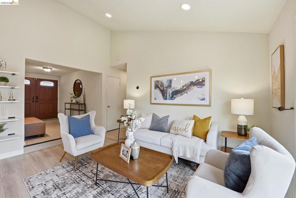 Image 19 of property listing at 4701 4701 Michelle Way, Union City, CA 94587