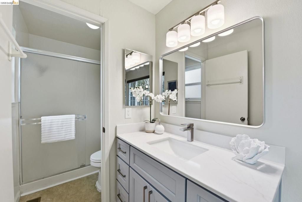 Image 24 of property listing at 4701 4701 Michelle Way, Union City, CA 94587