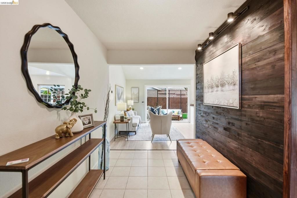 Image 4 of property listing at 4701 4701 Michelle Way, Union City, CA 94587