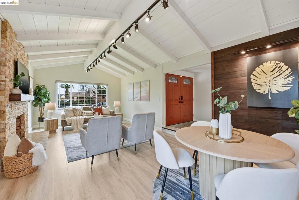 Image 9 of property listing at 4701 4701 Michelle Way, Union City, CA 94587