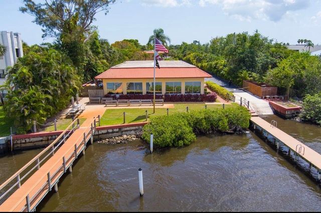 1943 SW Palm City Road I, Stuart, FL 34994