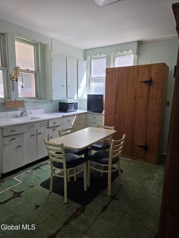 76 W Grand Street, Palatine Bridge, NY 13428