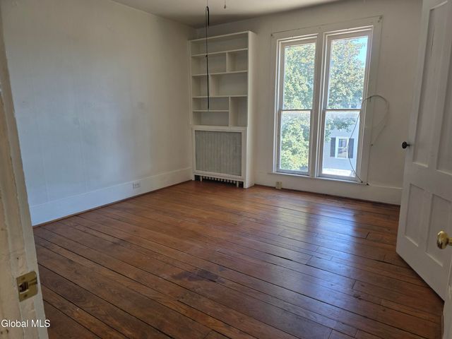 76 W Grand Street, Palatine Bridge, NY 13428