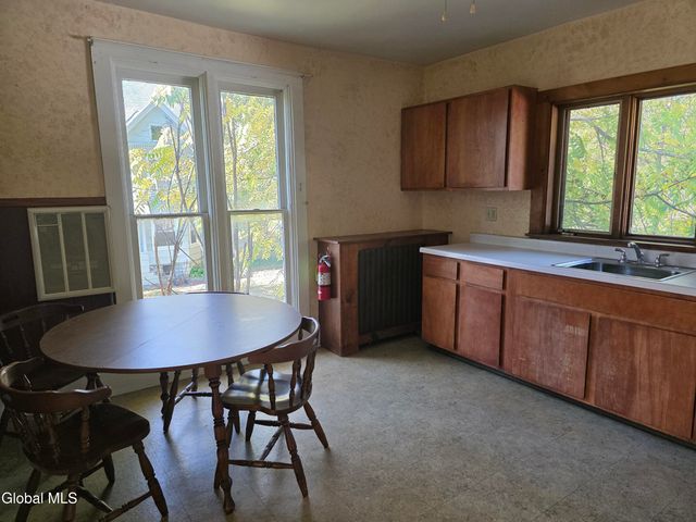 76 W Grand Street, Palatine Bridge, NY 13428