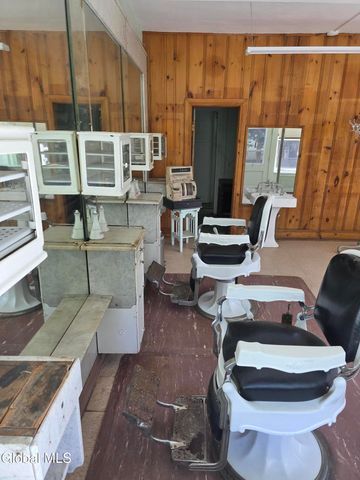 76 W Grand Street, Palatine Bridge, NY 13428