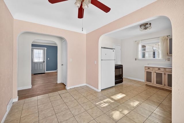 2780 Hamlet Avenue N, Oakdale, MN 55128