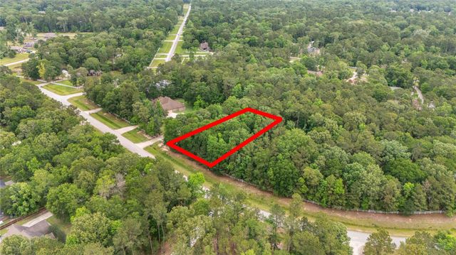 1015 S Commons View Drive, Huffman, TX 77336