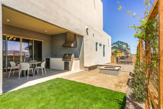 6028 Diebenkorn Drive SE, Albuquerque, NM 87106