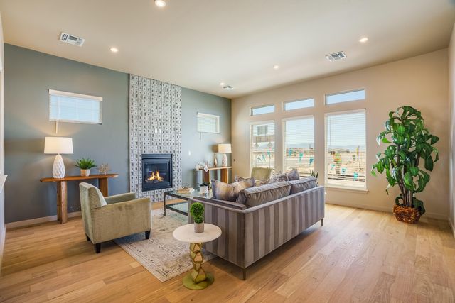 6028 Diebenkorn Drive SE, Albuquerque, NM 87106