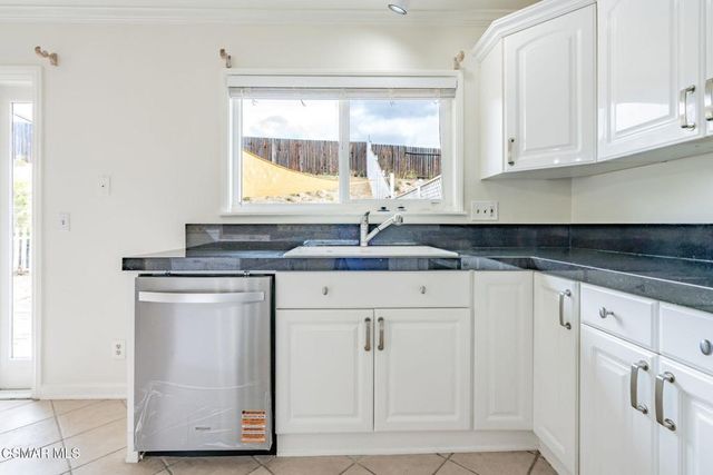 6894 Auburn Circle, Moorpark, CA 93021