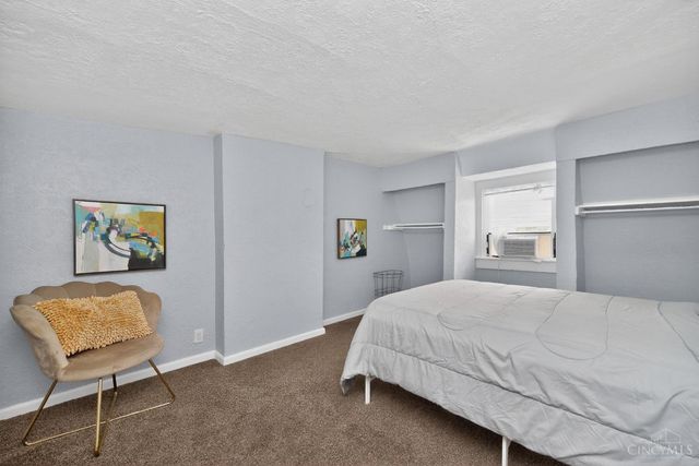 819 Summit Avenue, Cincinnati, OH 45204