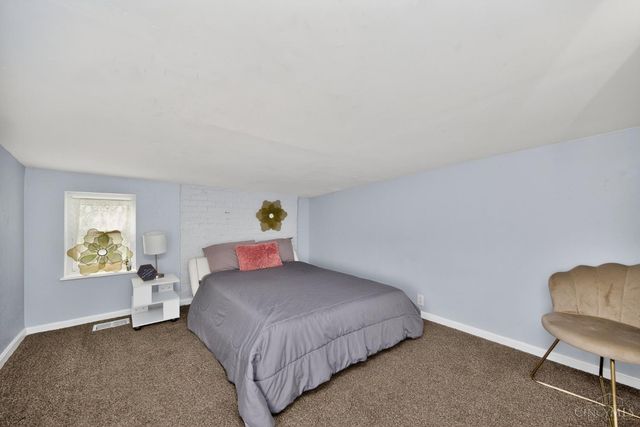 819 Summit Avenue, Cincinnati, OH 45204