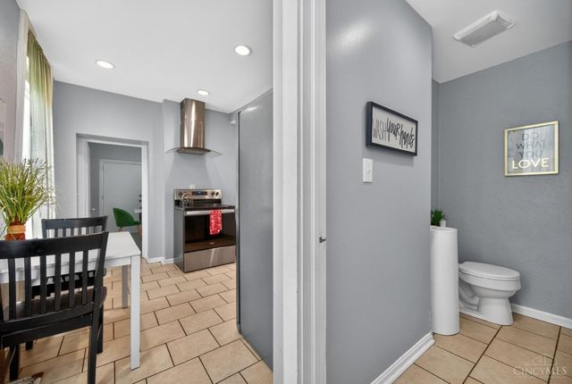 819 Summit Avenue, Cincinnati, OH 45204