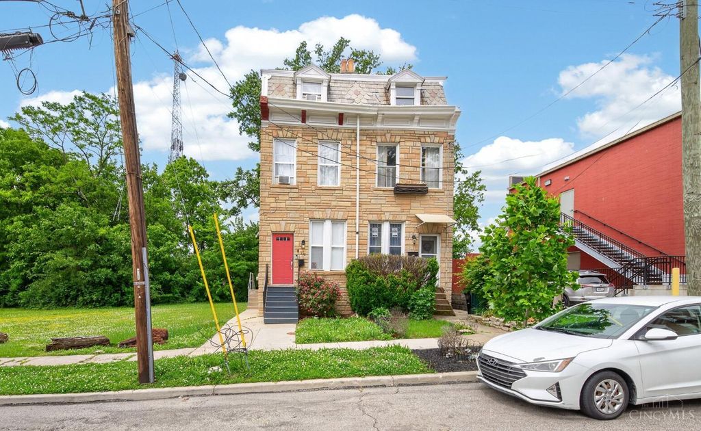 819 Summit Avenue, Cincinnati, OH 45204