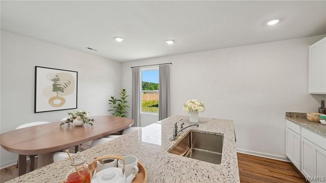 12755 Collier, Lake View, AL 35111