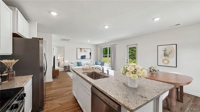 12755 Collier, Lake View, AL 35111