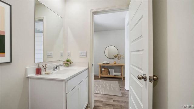 12755 Collier, Lake View, AL 35111