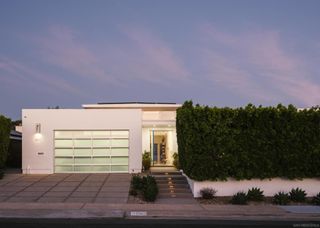 8835 Robin Hood Ln, San Diego, CA 92037