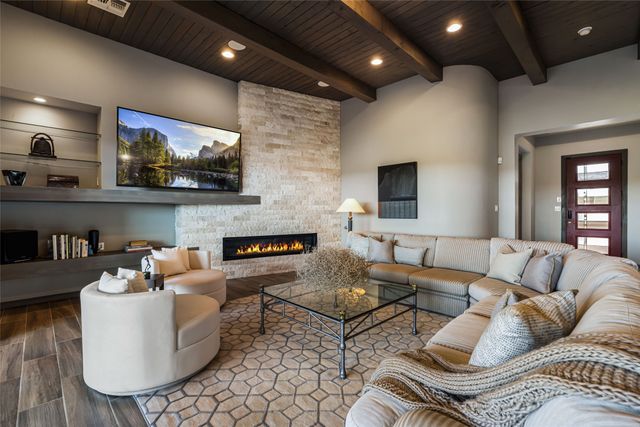 76 Paseo Las Terrazas, Santa Fe, NM 87506