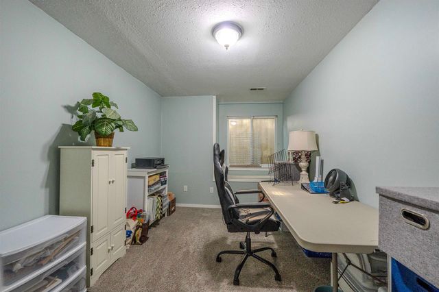 1013 Park Rd, Rose Hill, KS 67133