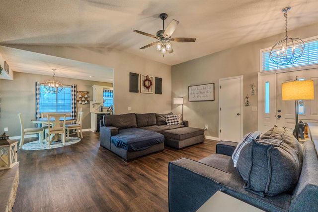 1013 Park Rd, Rose Hill, KS 67133