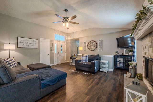 1013 Park Rd, Rose Hill, KS 67133