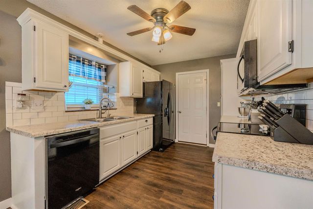 1013 Park Rd, Rose Hill, KS 67133